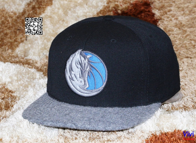 Mitchell & Ness Dallas Fitted Snapback