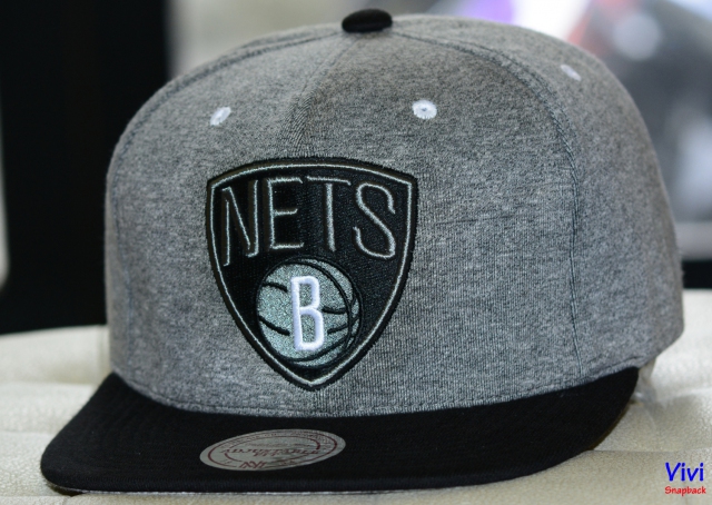Mitchell & Ness Brooklyn Nets Broad Street 2.0 Snapback Grey/Black